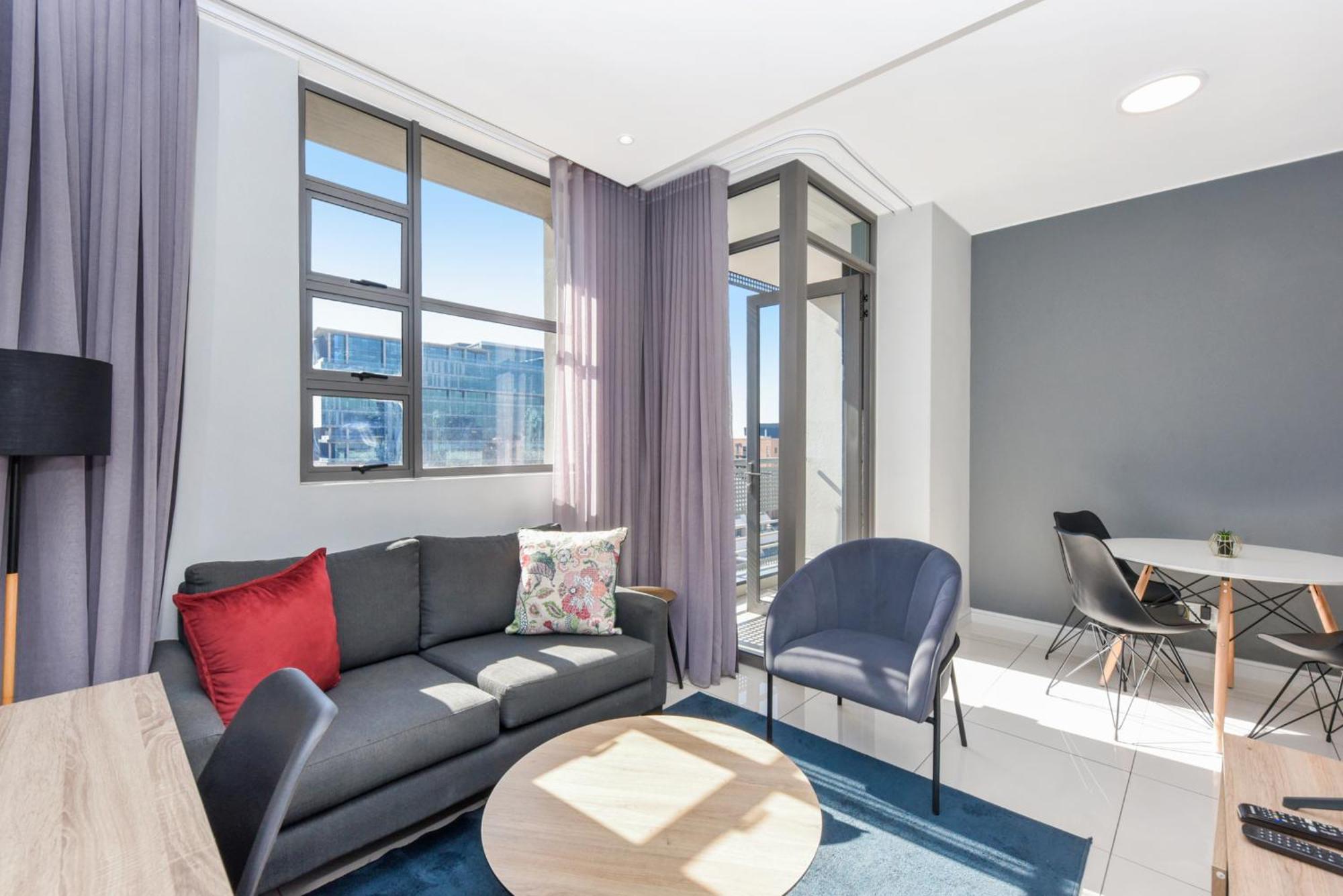 The Median Rosebank Luxury Apartment - Building With Generator Йоганнесбурґ Екстер'єр фото